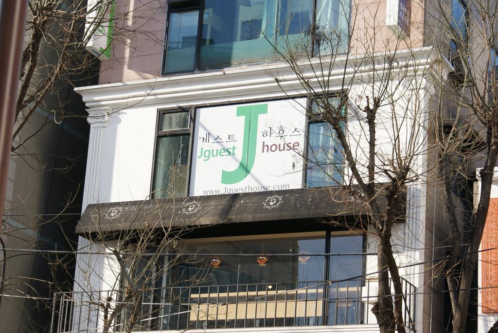 J Guesthouse Сеул Экстерьер фото